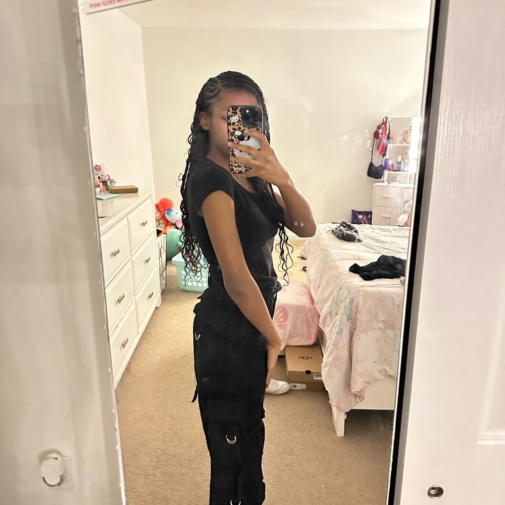 Stylish Black Outfit with Cargo Pants